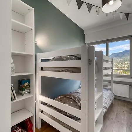 Avec Vue Panoramique Sur Le Du Bourget