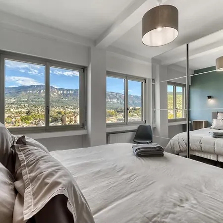 아파트 Avec Vue Panoramique Sur Le Du Bourget